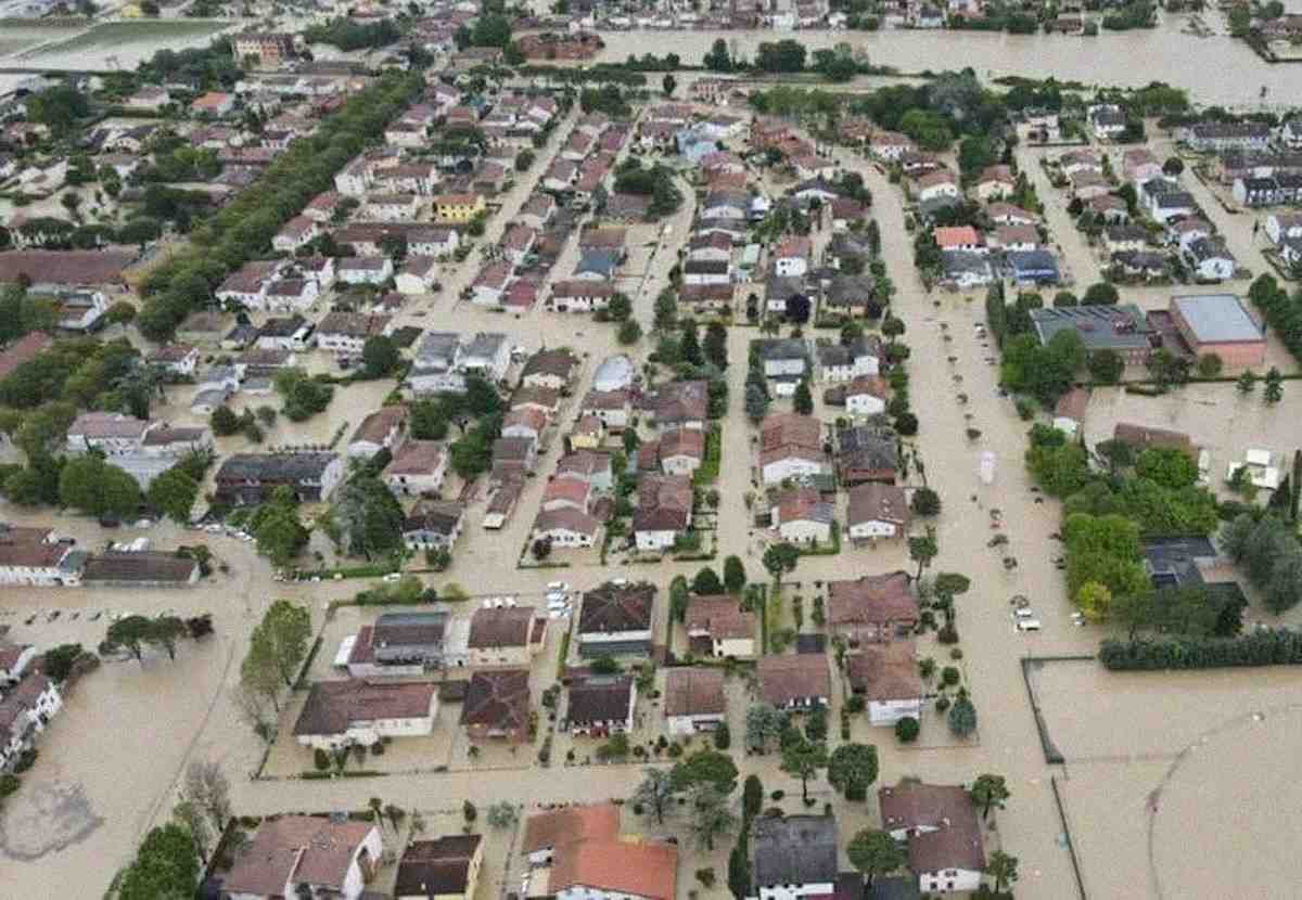 Messa in sicurezza del territorio: il piano di CurcioCurcio. Indennizzi più rapidi e trasparenti.