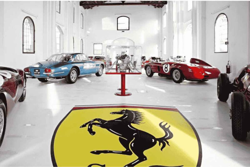 Museo Enzo Ferrari: una nuova mostra sulle supercar. A Modena una mostra imperdibile sulle supercar Ferrari. Museo Enzo Ferrari: un'esposizione unica tra passato e futuro.