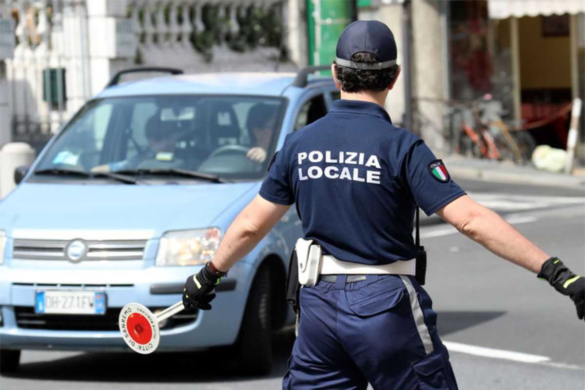 Sicurezza a rischio: troppi furti e baby gang in città. Forza Italia accende i riflettori sulla sicurezza urbana. Question time in Consiglio comunale sulla sicurezza. Polizia Locale in difficoltà: troppi certificati medici tra gli agenti.