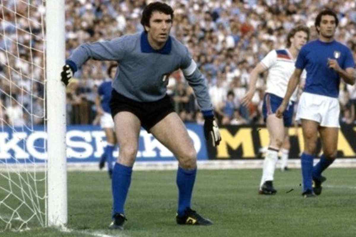 Dino Zoff: il campione leggendario e il suo amore per Bologna. Bologna e Dino Zoff: un legame fatto di sport e passione. Dino Zoff e l’Emilia-Romagna: una storia di affetto e rispetto. Il portiere dei record e il suo legame con la città felsinea. 