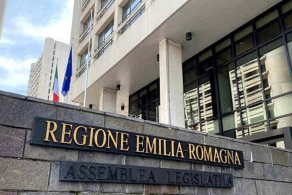 Inizia il lavoro della VII commissione dell'Emilia-Romagna. VII commissione, al via i lavori sotto la guida di Emma Petitti. Innovazione digitale e semplificazione: i temi della VII commissione. VII commissione, 764 mila euro per progetti digitali a Rimini.