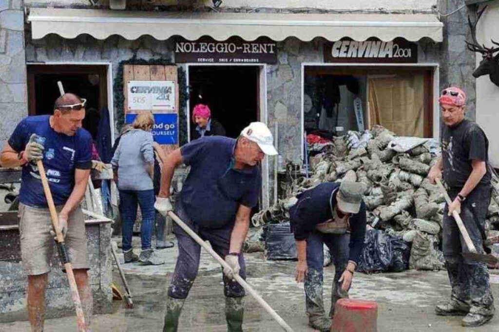 Fiume Idice, proseguono i lavori per la messa in sicurezza. Lavori di ripristino idraulico: le priorità dopo l'alluvione. Agricoltura e alluvione: le richieste degli imprenditori locali. Danni e prevenzione: il piano per un territorio più sicuro.