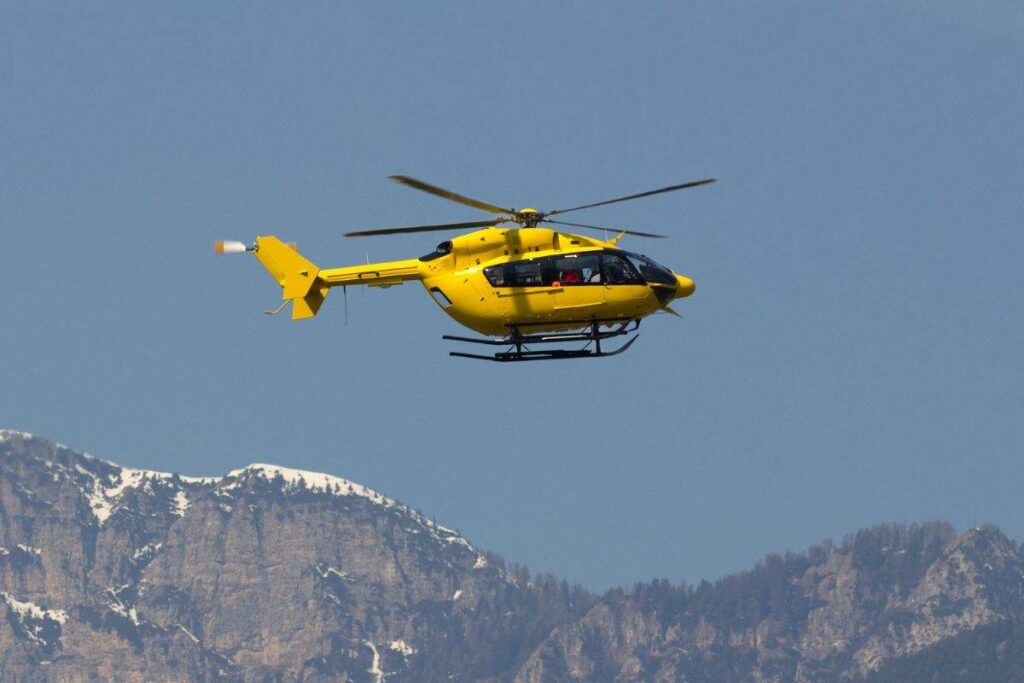 Escursionista cade in un canalone sul monte Penna: è grave. Cade nel canalone per 50 metri: escursionista soccorsa. Monte Penna, grave incidente per una donna di Lodi. Soccorso alpino in azione: donna ferita sul monte Penna. 