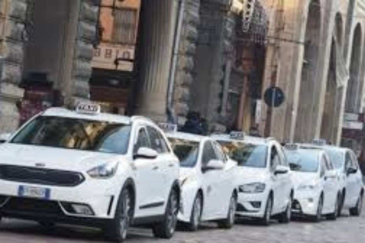 Bologna, il Tar respinge il ricorso dei tassisti sulle nuove licenze.Bologna, via libera alle nuove licenze taxi dopo il verdetto del Tar. Il Tar conferma la validità del bando taxi del Comune di Bologna.