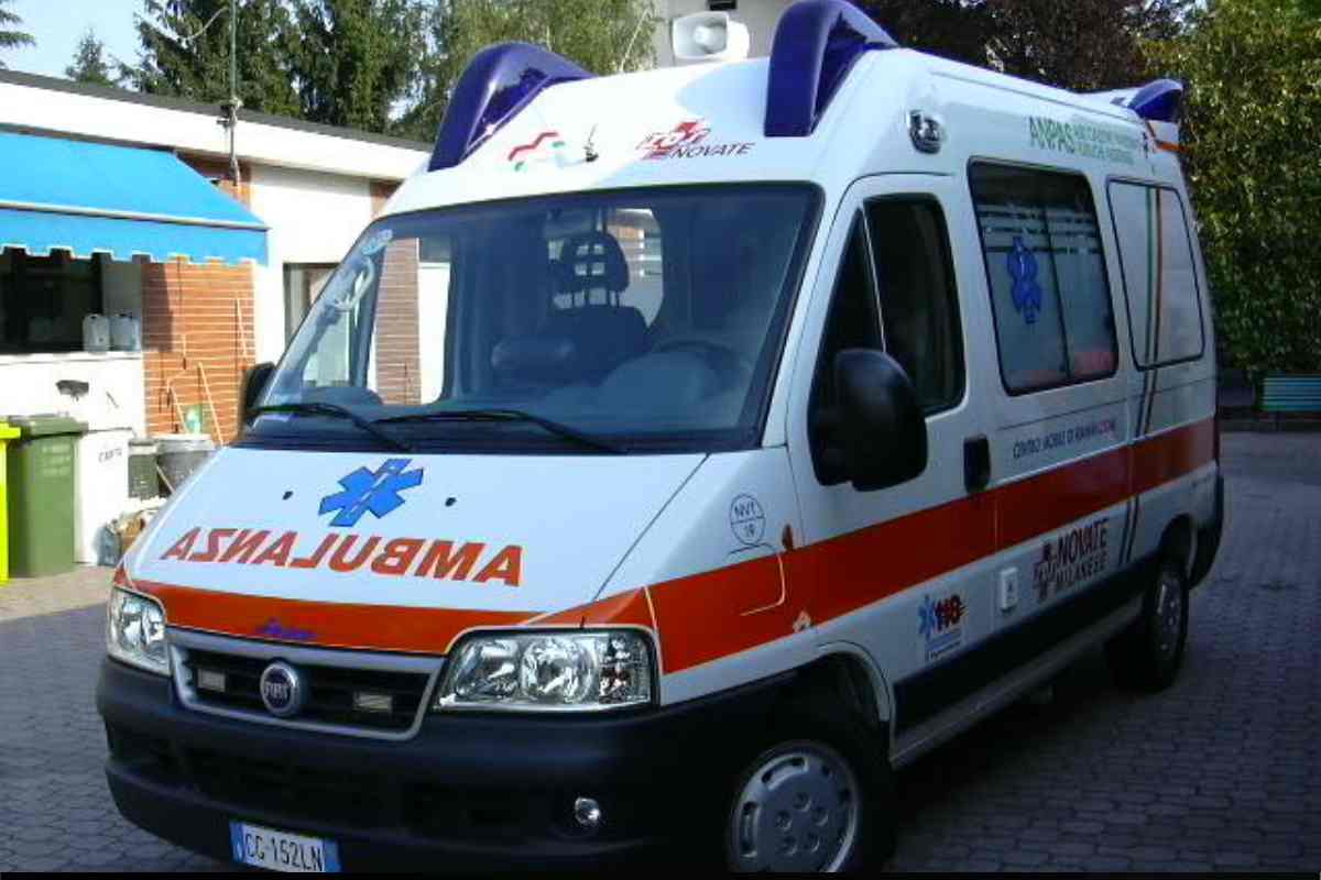 Dramma a Bologna: tre vite spezzate in un solo giorno. Villanova di Castenaso, scontro tra auto e camion: due vittime. Sicurezza stradale a rischio: due incidenti mortali a Bologna. 